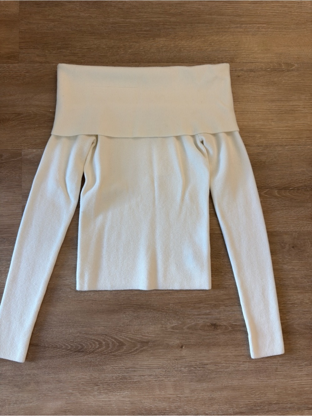 NWT Aritzia Wilfred Cream Off-the-Shoulder Fold-Over Ribbed Sweater